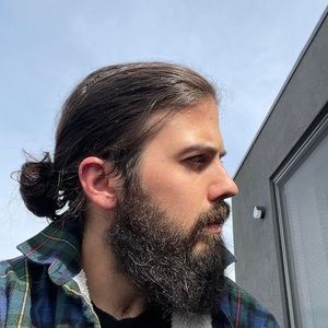 Meet your Posher, Derek